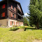 Chalet Pradella By Arosa